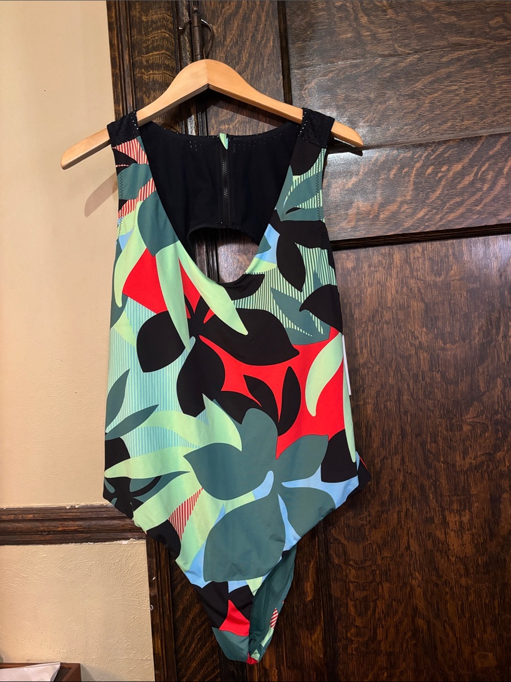 BNWT Nike Swim One piece Swimsuit